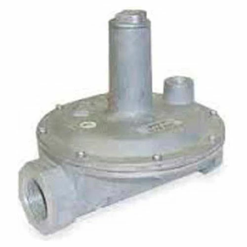 Maxitrol 1-1/4" Lever Acting Regulator 325-7A 1 1/4, Up To 1,250,000 BTU 1 Maxitrol 1-1/4" Lever Acting Regulator 325-7A 1 1/4, Up To 1,250,000 BTU